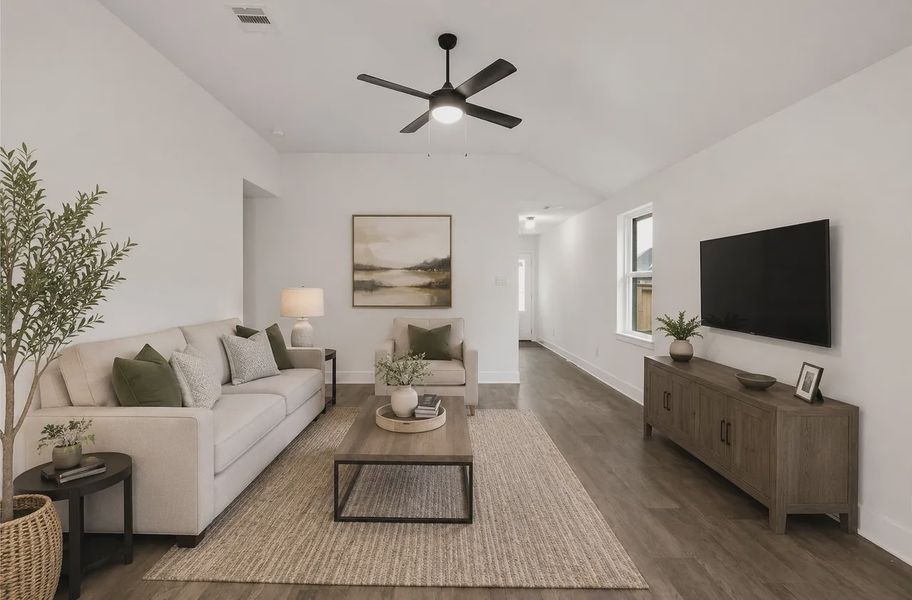 Furnished interior view inside a new home in Stonebrooke, Conroe (Image 5).