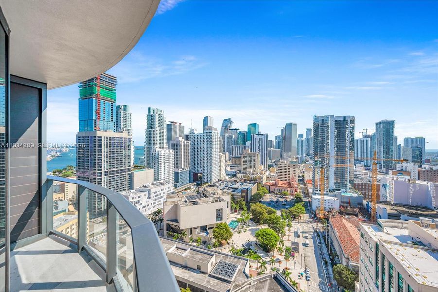 Condo located in Miami, FL showcasing its design and architecture (Image 17). Condo located in Miami, FL showcasing its design and architecture (Image 17).