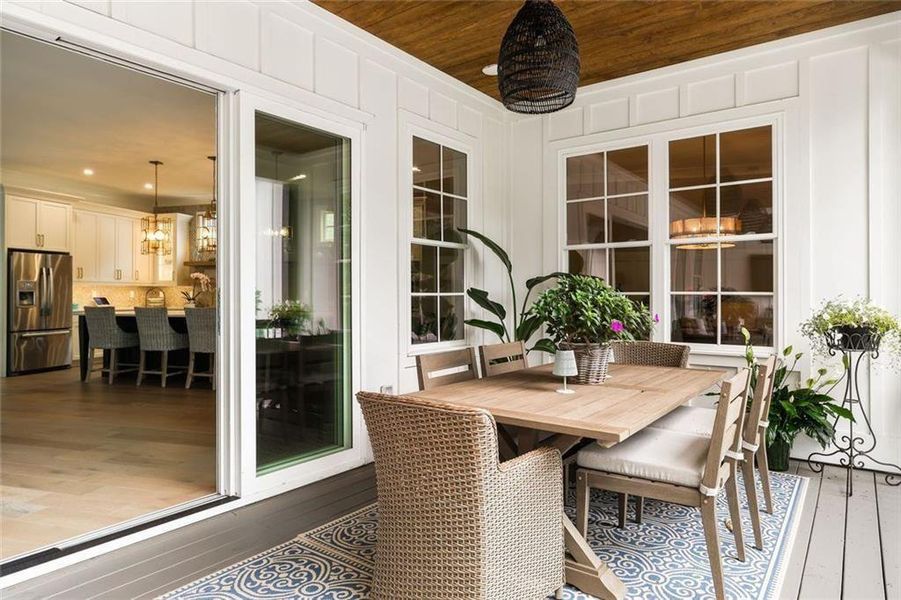 Exterior details and patio area of a home in , Gainesville (Image 34).