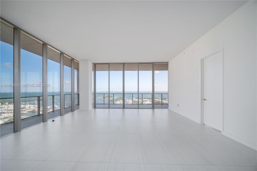 Spacious, unfurnished interior of a new home in Mr. C Residences, Miami (Image 30).
