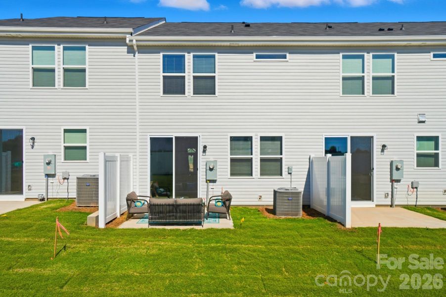 For representation purposes of floorplan only, actual homesite is under construction and design and structural options may vary For representation purposes of floorplan only, actual homesite is under construction and design and structural options may vary