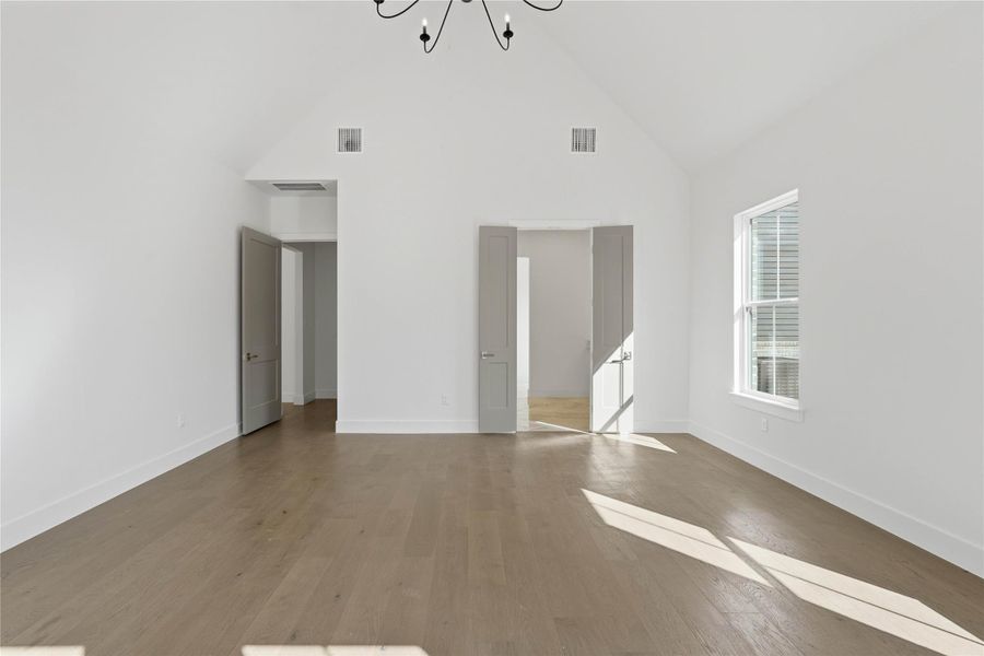 Spacious, unfurnished interior of a new home in , Montgomery (Image 25).