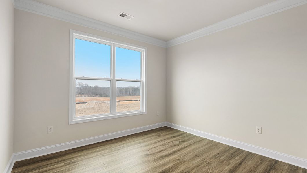 Spacious, unfurnished interior of a new home in Adams Glen, Greenville (Image 23).