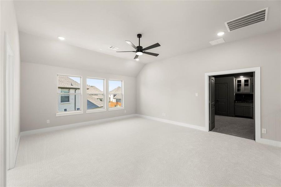 22. 12054 Willow Manor - Game