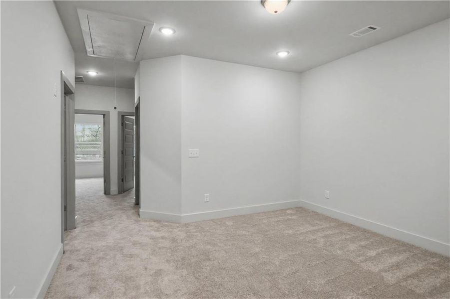 Spacious, unfurnished interior of a new home in , Norcross (Image 17).