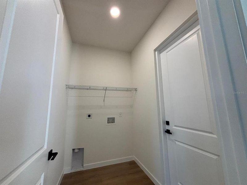 Spacious, unfurnished interior of a new home in , Ocala (Image 18).