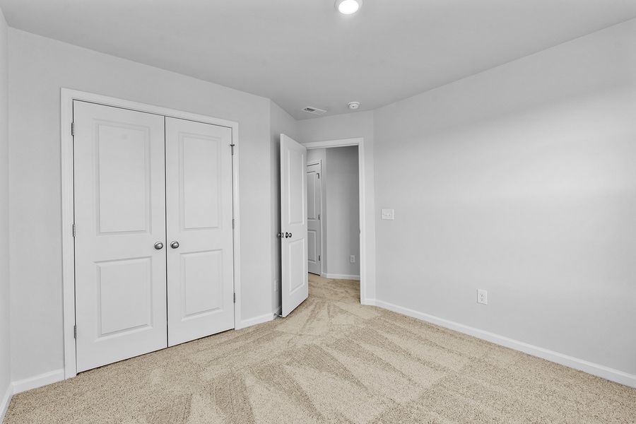 Spacious, unfurnished interior of a new home in Hanes Lake, Winston-Salem (Image 28).