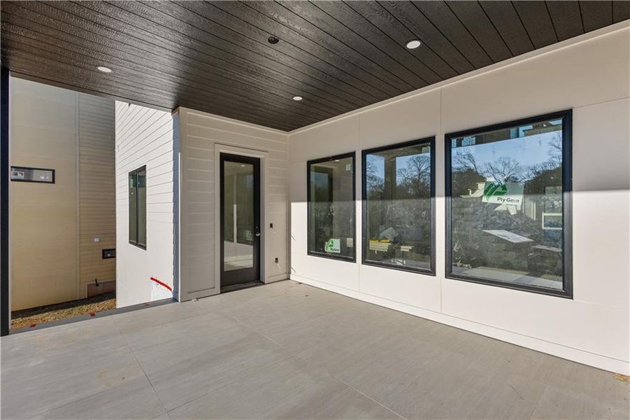 Exterior details and patio area of a home in , Duluth (Image 3).