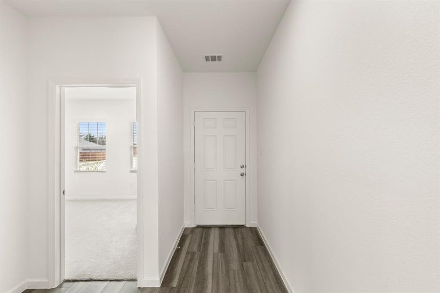 03. 1301 Elliot - Entry