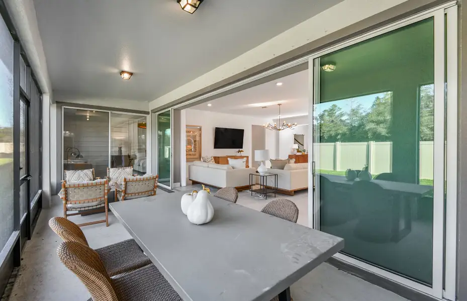 Image 14 of a home in Spencer Glen.