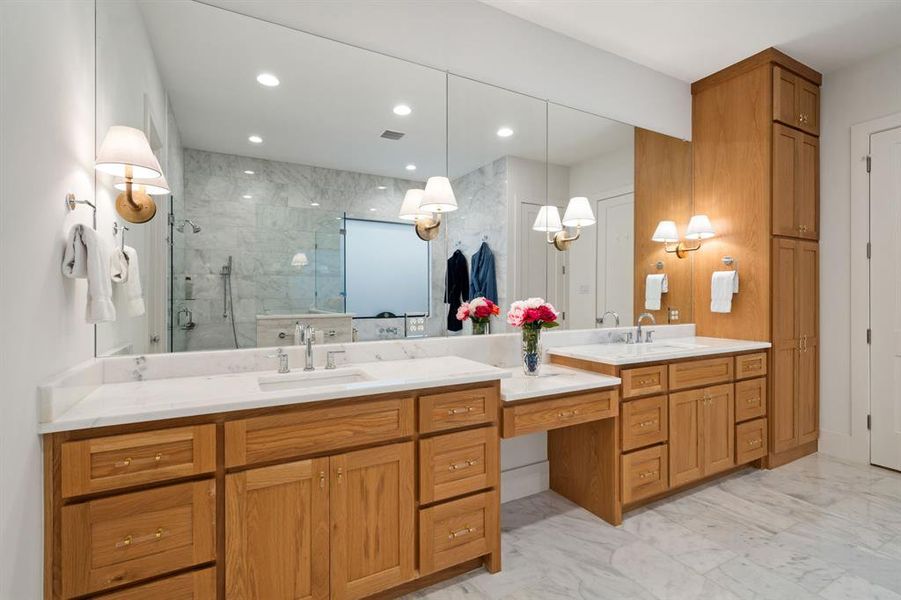 Furnished interior view inside a new home in , Dallas (Image 4). Furnished interior view inside a new home in , Dallas (Image 4).