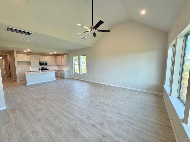 Spacious, unfurnished interior of a new home in Prairie Winds, Hutto (Image 36). Spacious, unfurnished interior of a new home in Prairie Winds, Hutto (Image 36).