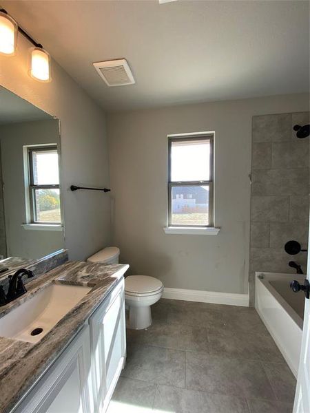 Bath 2 with window is shared by beds 2 & 3