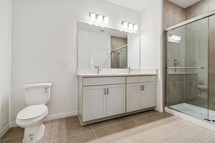 Furnished interior view inside a new home in Southpointe, Palmetto (Image 9).