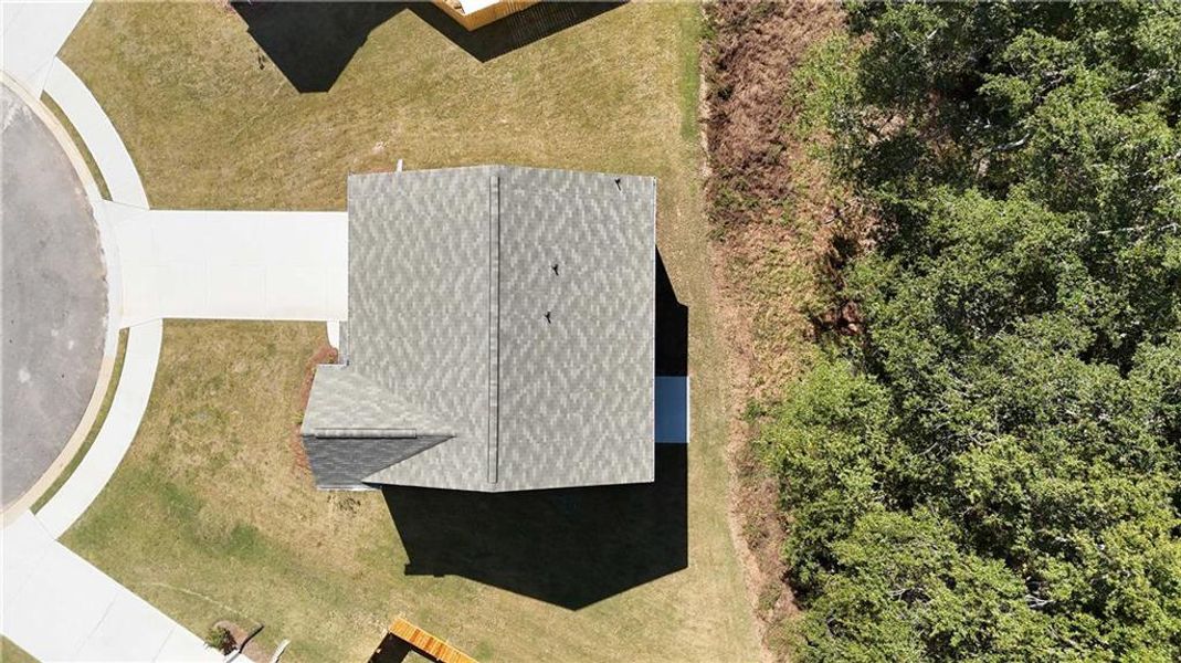 Image 13 of a home in Casteel.