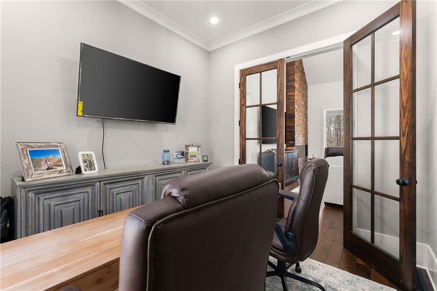 Furnished interior view inside a new home in , Cleveland (Image 19).