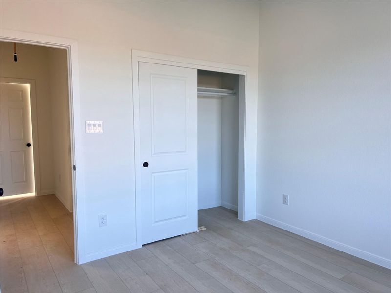 Spacious, unfurnished interior of a new home in , Cleveland (Image 11).