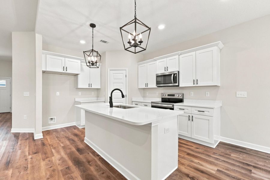 2828 blackbird ct-24