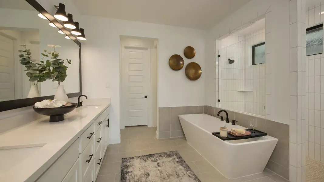 Representative furnished interior of a home built from the 3399W by Perry Homes in Briarley, Montgomery (Image 16).