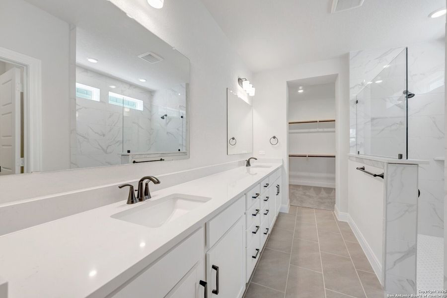 Furnished interior view inside a new home in The Crossvine 45’, Schertz (Image 4).