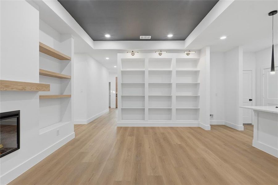 Spacious, unfurnished interior of a new home in , Dallas (Image 13).