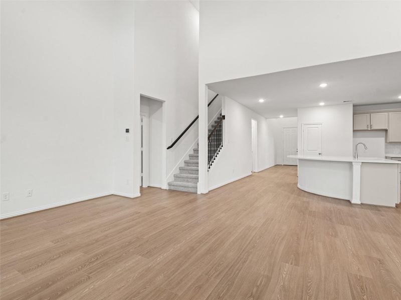 Spacious, unfurnished interior of a new home in Brookewater, Rosenberg (Image 22).