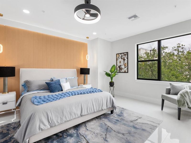 Furnished interior view inside a new home in , Sarasota (Image 16).