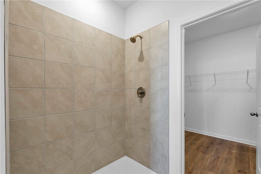 Close-up of interior finishes inside a home in Brownstone Park, Easley (Image 11).