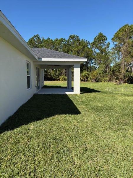 Exterior details and patio area of a home in , Palm Coast (Image 4).