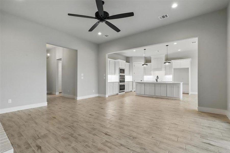 Image 21 of a home in Coyote Crossing. Image 21 of a home in Coyote Crossing.