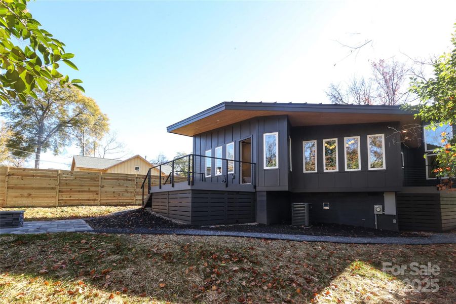 Exterior details and patio area of a home in , Charlotte (Image 27).