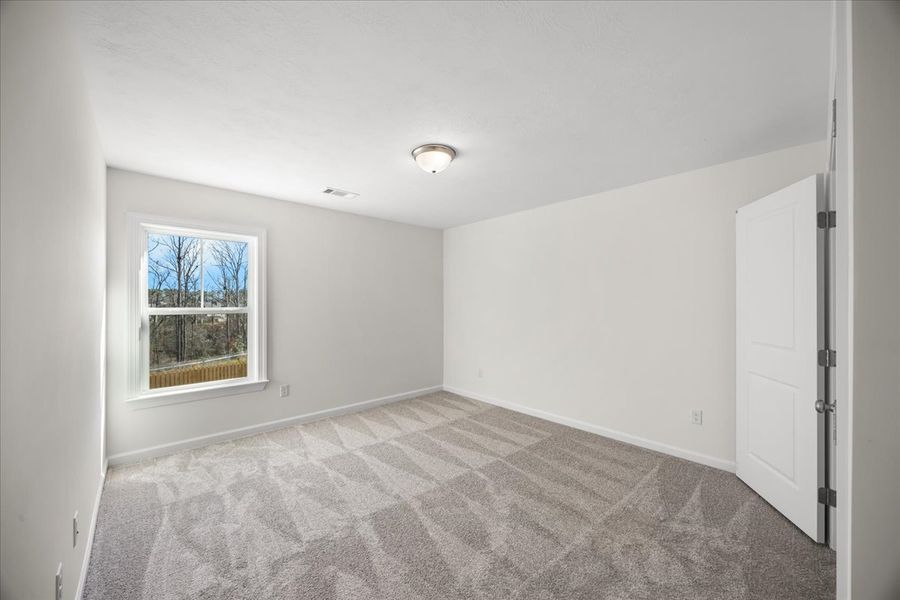 Spacious, unfurnished interior of a new home in Tillery Park, Grovetown (Image 28).
