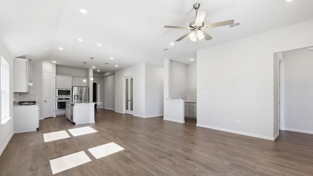 Furnished interior view inside a new home in Green Oaks Preserve, Arlington (Image 11). Furnished interior view inside a new home in Green Oaks Preserve, Arlington (Image 11).