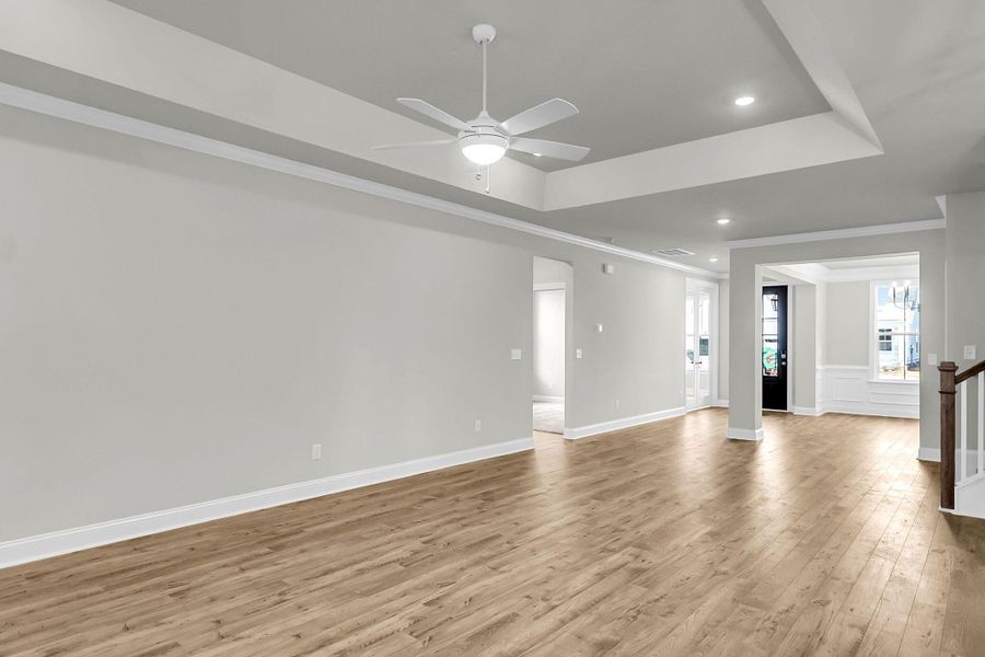 Spacious, unfurnished interior of a new home in Kings River Preserve, Hollywood (Image 39).