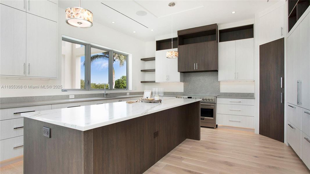 Furnished interior view inside a new home in , Naples (Image 7).