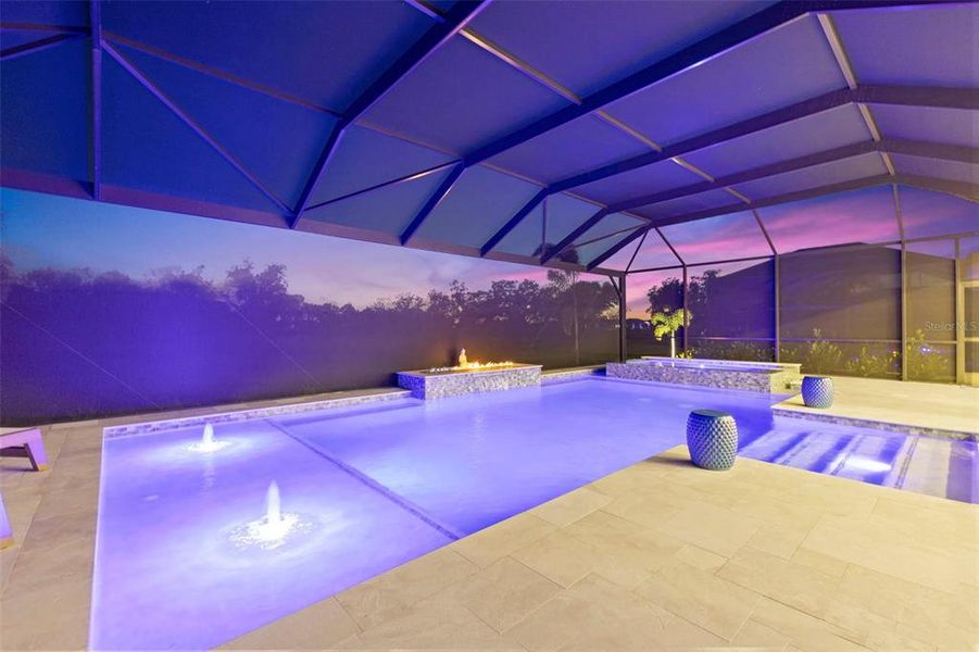 Exterior details and patio area of a home in , Lakewood Ranch (Image 24).