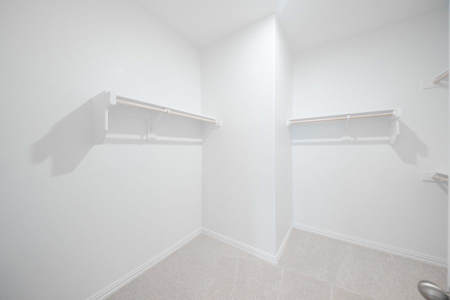 Spacious, unfurnished interior of a new home in Verandah, Royse City (Image 25).