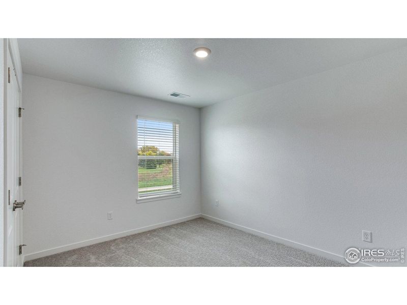 Spacious, unfurnished interior of a new home in Hansen Farm, Fort Collins (Image 17).