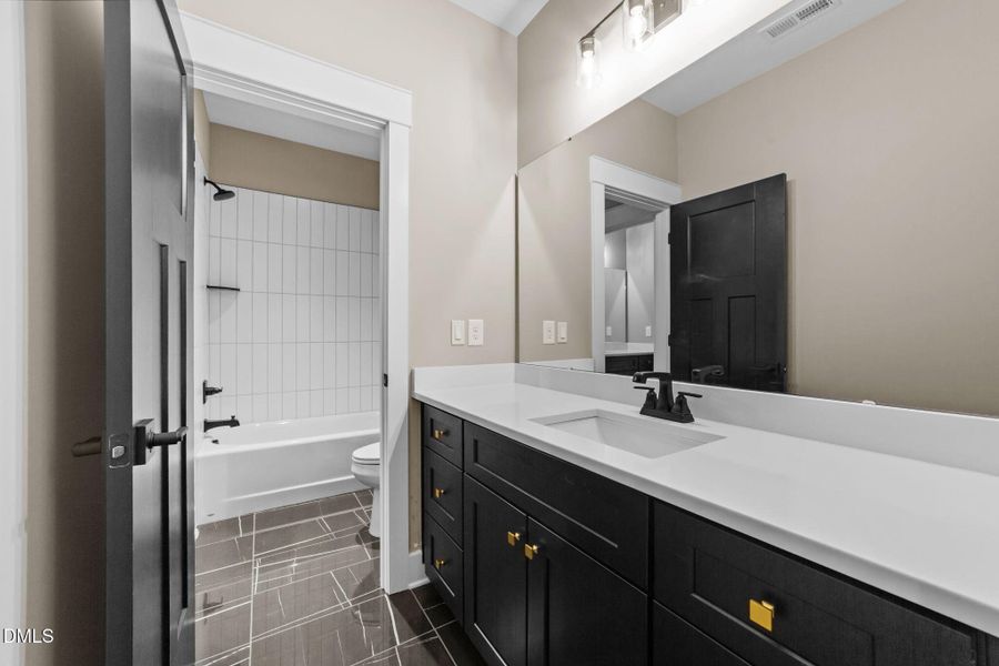 50-web-or-mls-VB4A4781