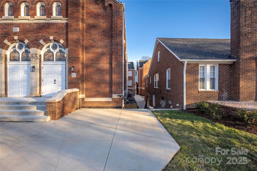 Front exterior of a new home in , Charlotte, NC, highlighting curb appeal (Image 21).