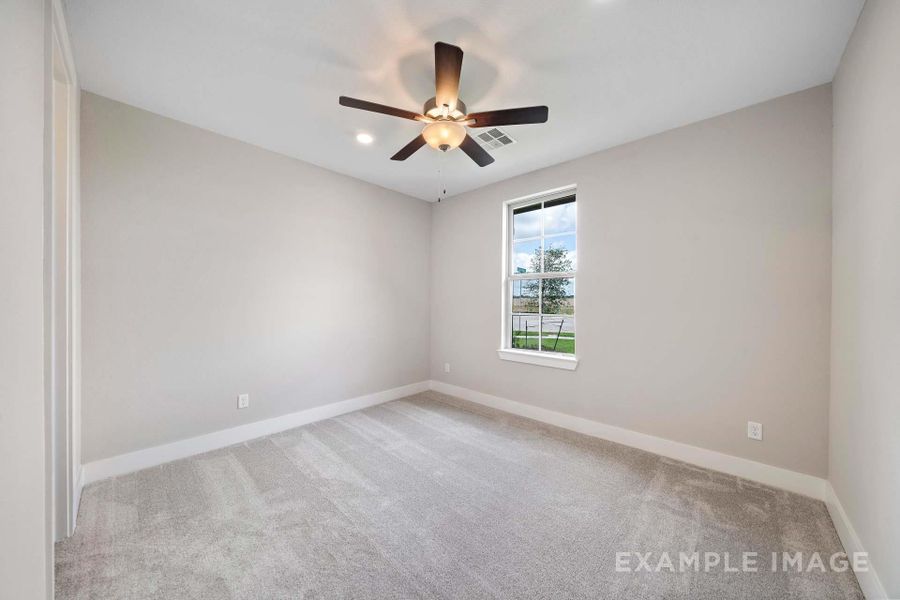Spacious, unfurnished interior of a new home in Lago Mar, Texas City (Image 22).