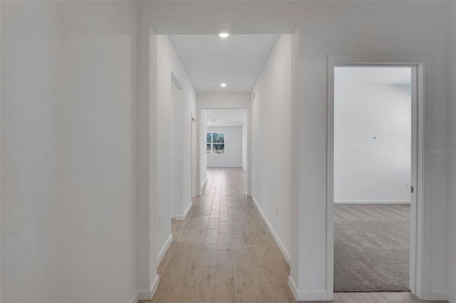 Spacious, unfurnished interior of a new home in Willowbrook North, Winter Haven (Image 12).