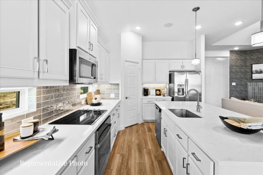 Furnished interior view inside a new home in River Ranch, Van Alstyne (Image 8).