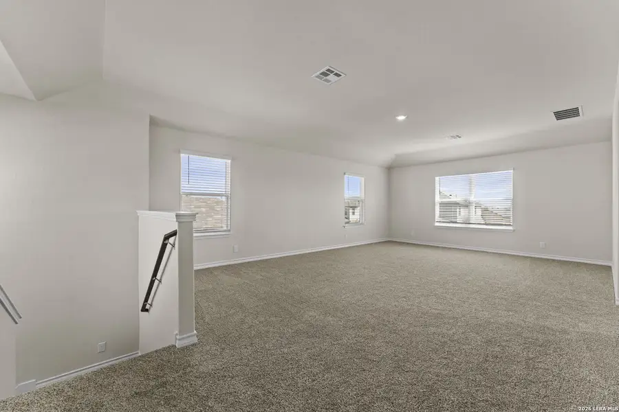 Spacious, unfurnished interior of a new home in Steele Creek, Cibolo (Image 26).