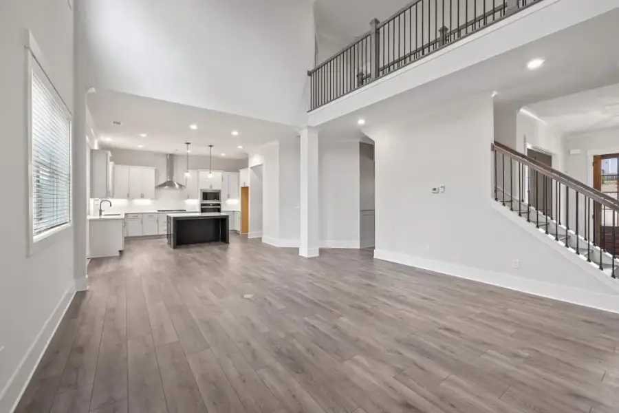 Spacious, unfurnished interior of a new home in Hillshire, Cumming (Image 24).