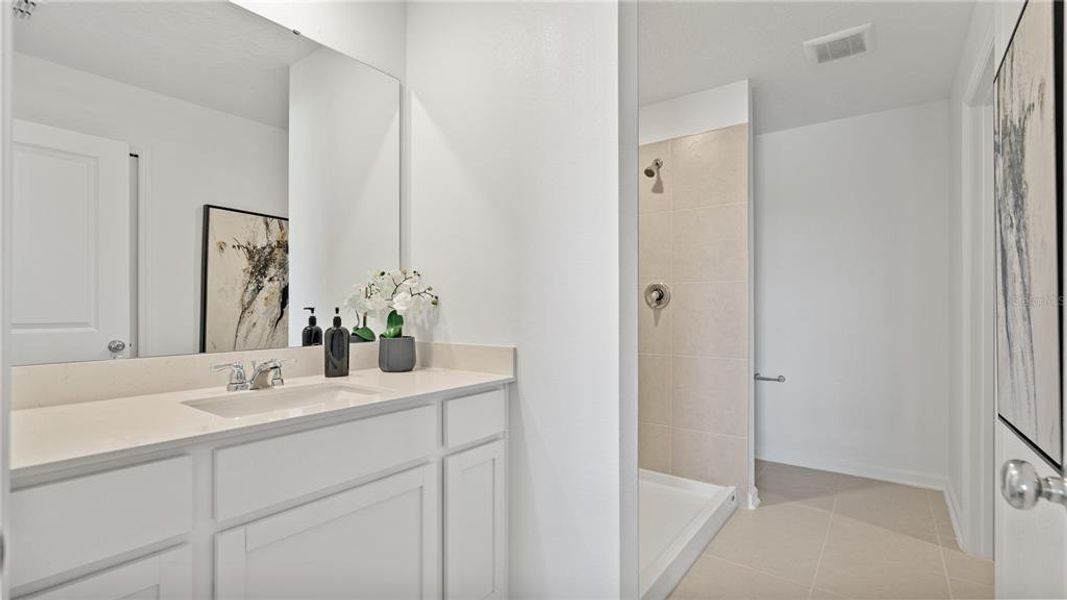 Furnished interior view inside a new home in , Eustis (Image 12).