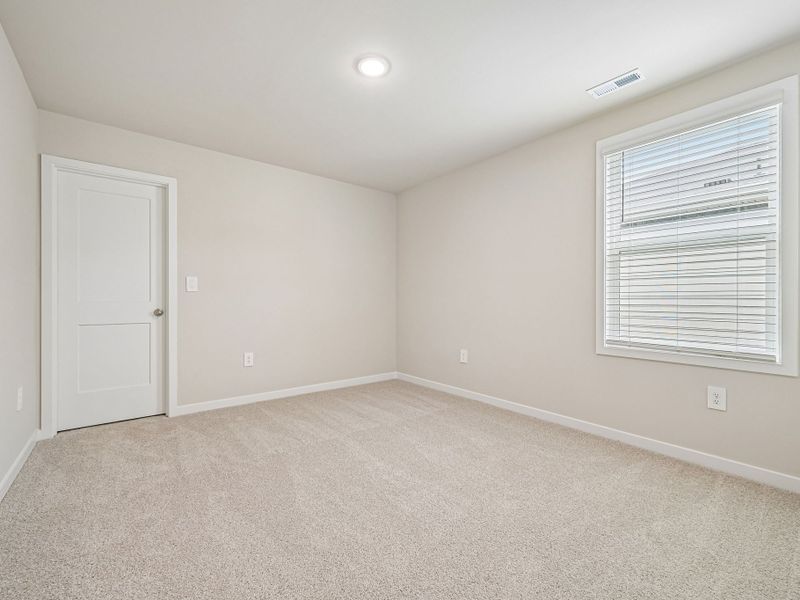 Spacious, unfurnished interior of a new home in Avalon Place - Signature Series, Durham (Image 21).