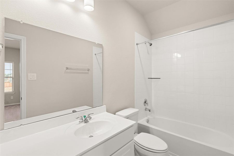 Note: Sample product photo. Actual exterior and interior selections may vary by homesite. Photo may be virtually staged
