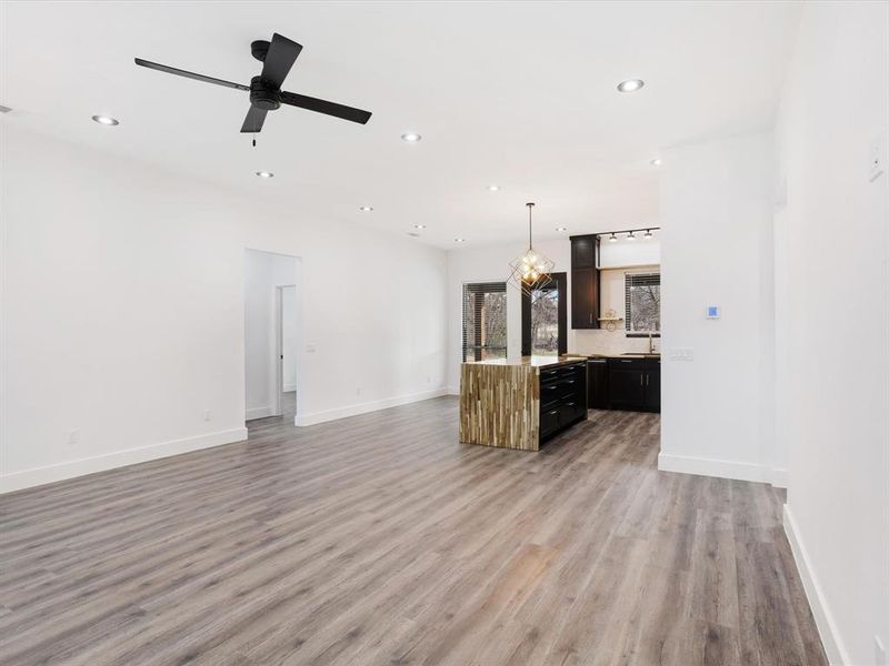 Spacious, unfurnished interior of a new home in , Bells (Image 28).