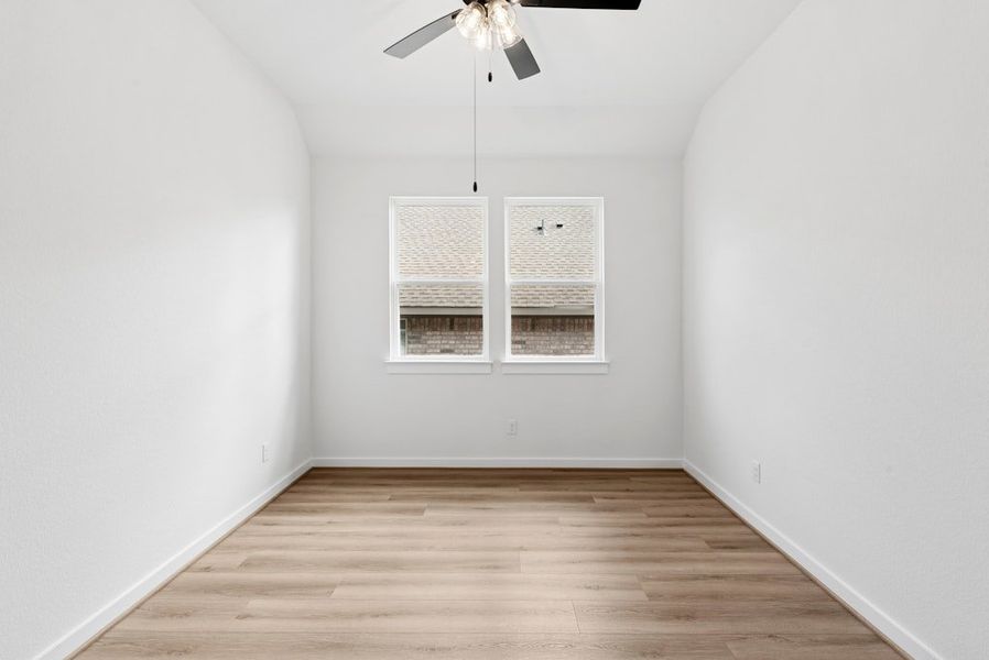 Spacious, unfurnished interior of a new home in University Heights, Round Rock (Image 34).